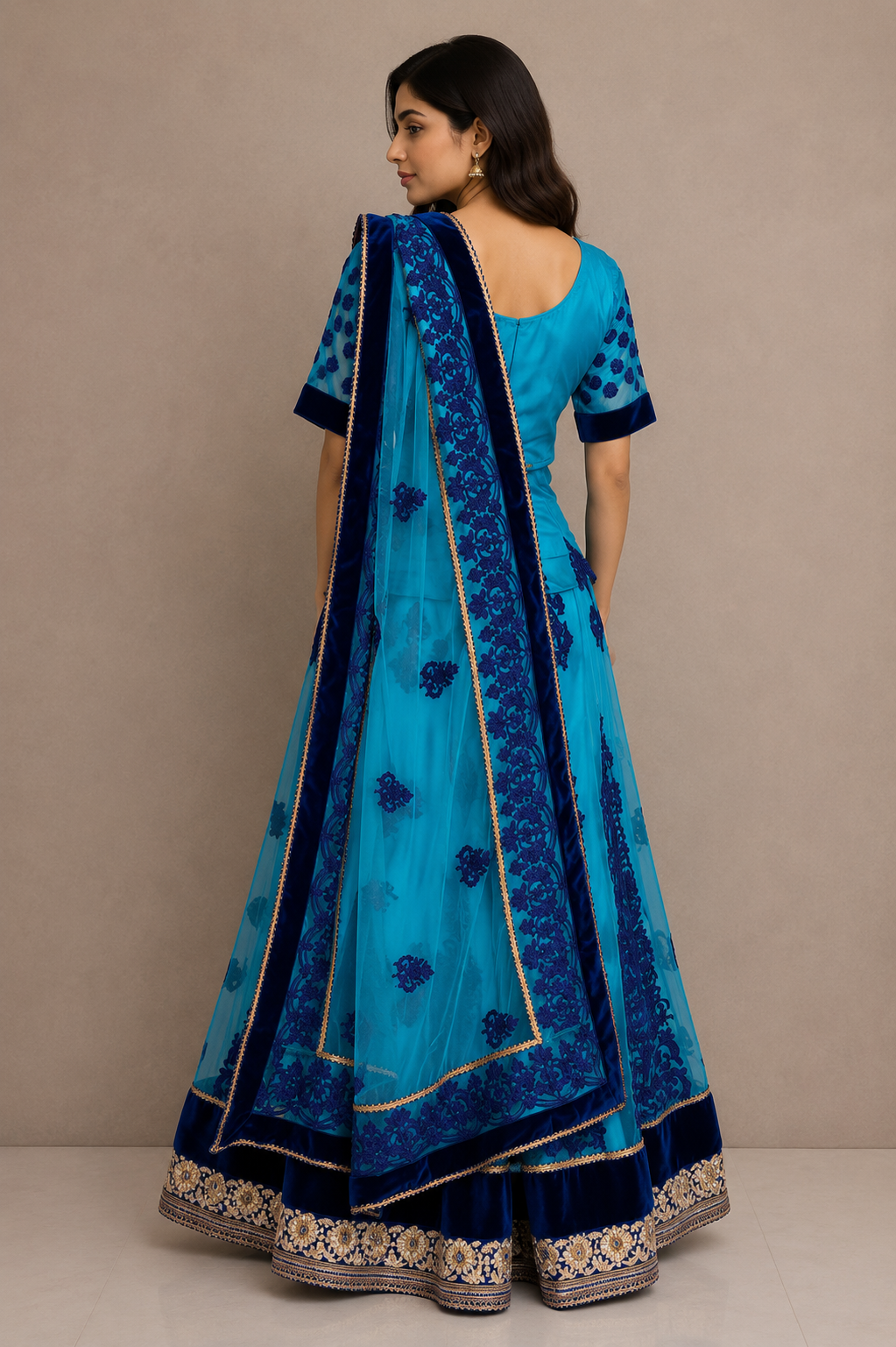Alquiler Lehenga Celeste y azul royal