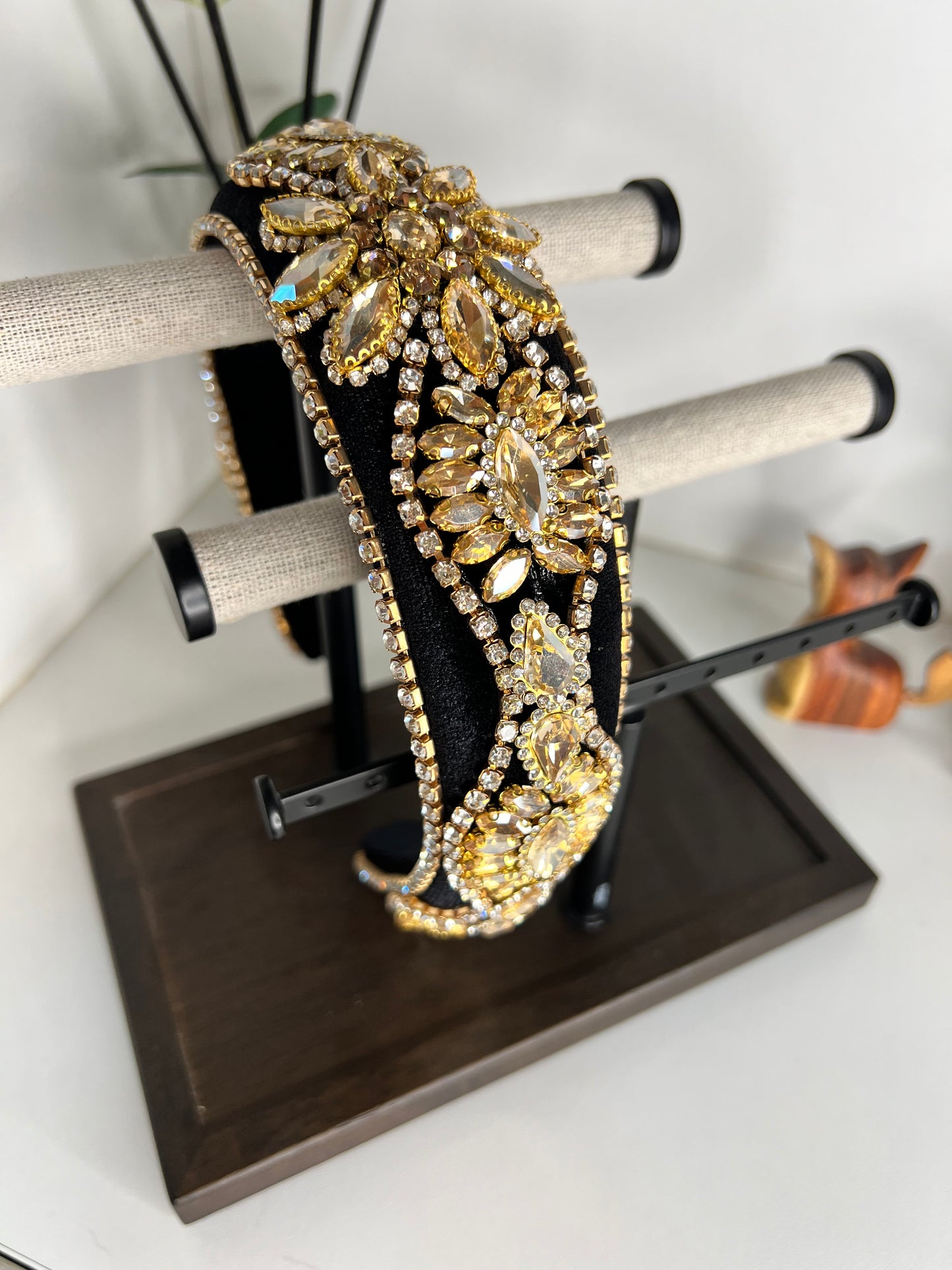 Diadema Vintage con gemas y brillos 03805