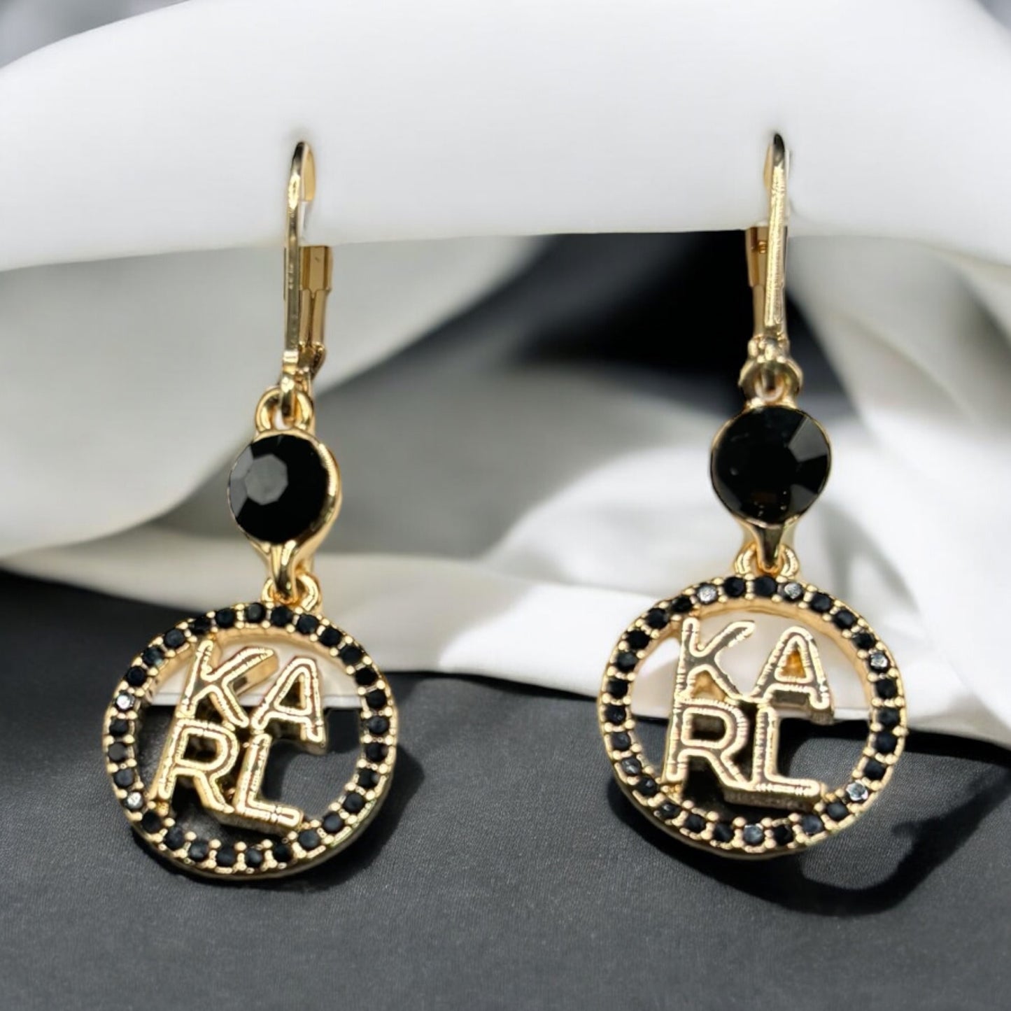 Aretes Karl Lagerfield