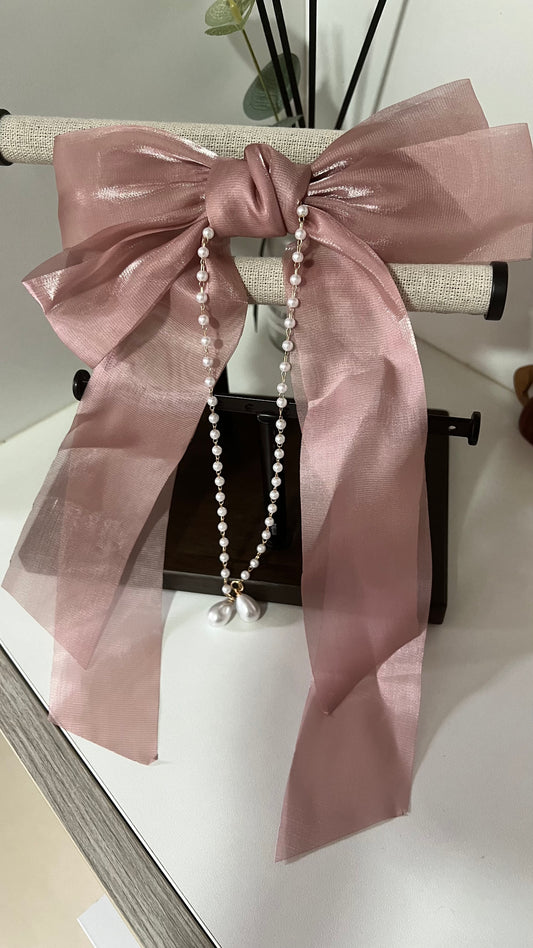 Lazo de chifón y cadena de perlas 01202