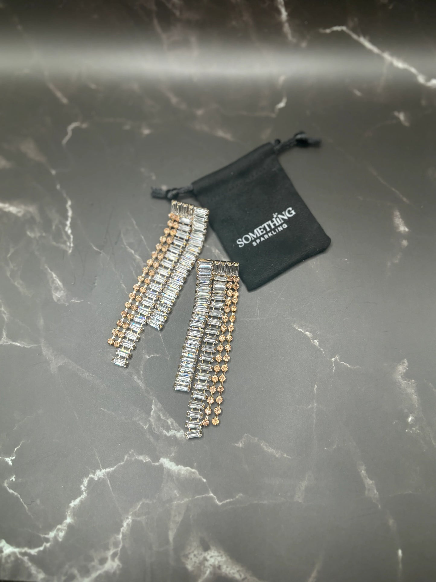Aretes Largos Dorados / Plateados