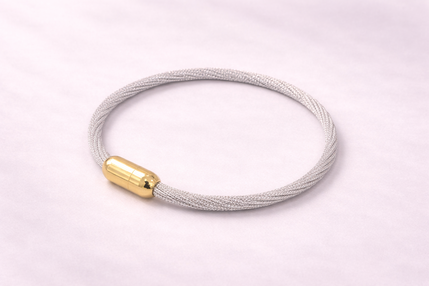 Pulsera hilo metálico con imán