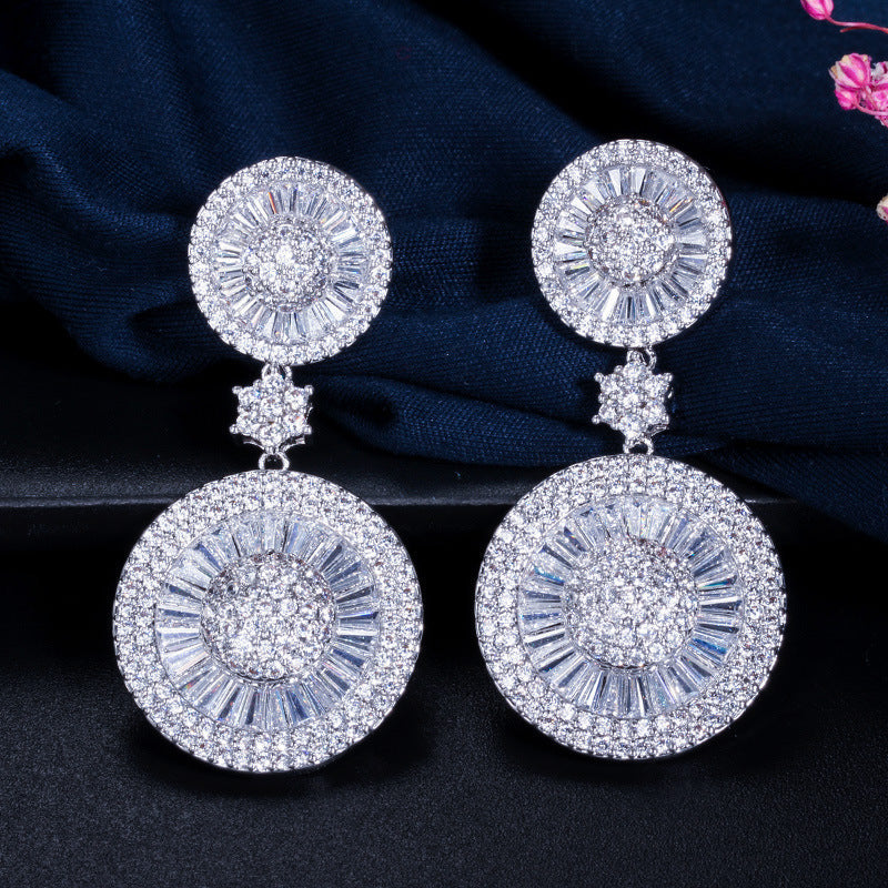 Aretes con Vaguette y Zirconia Plateados