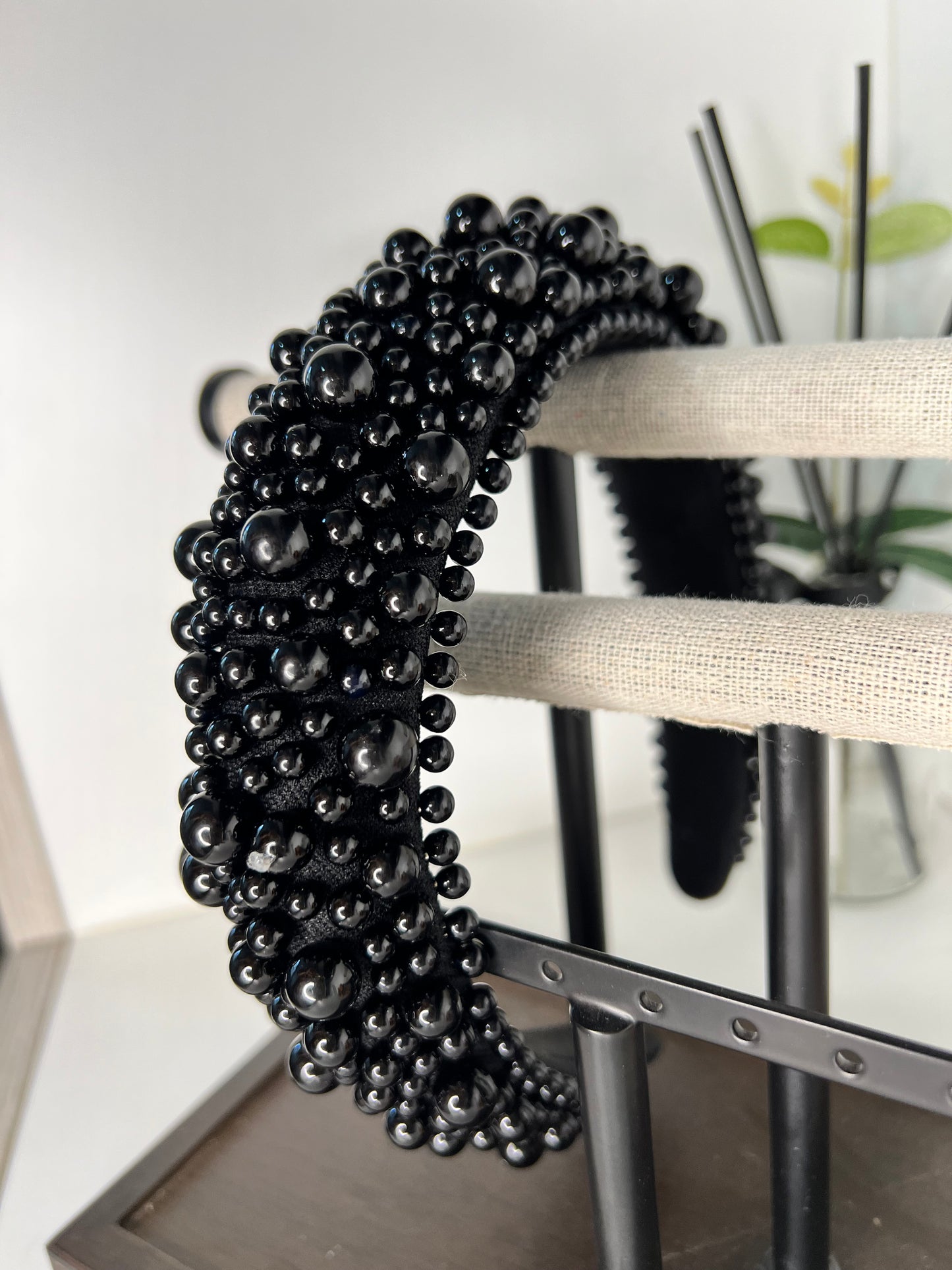 Diademas estilo barroco con perlas 04003