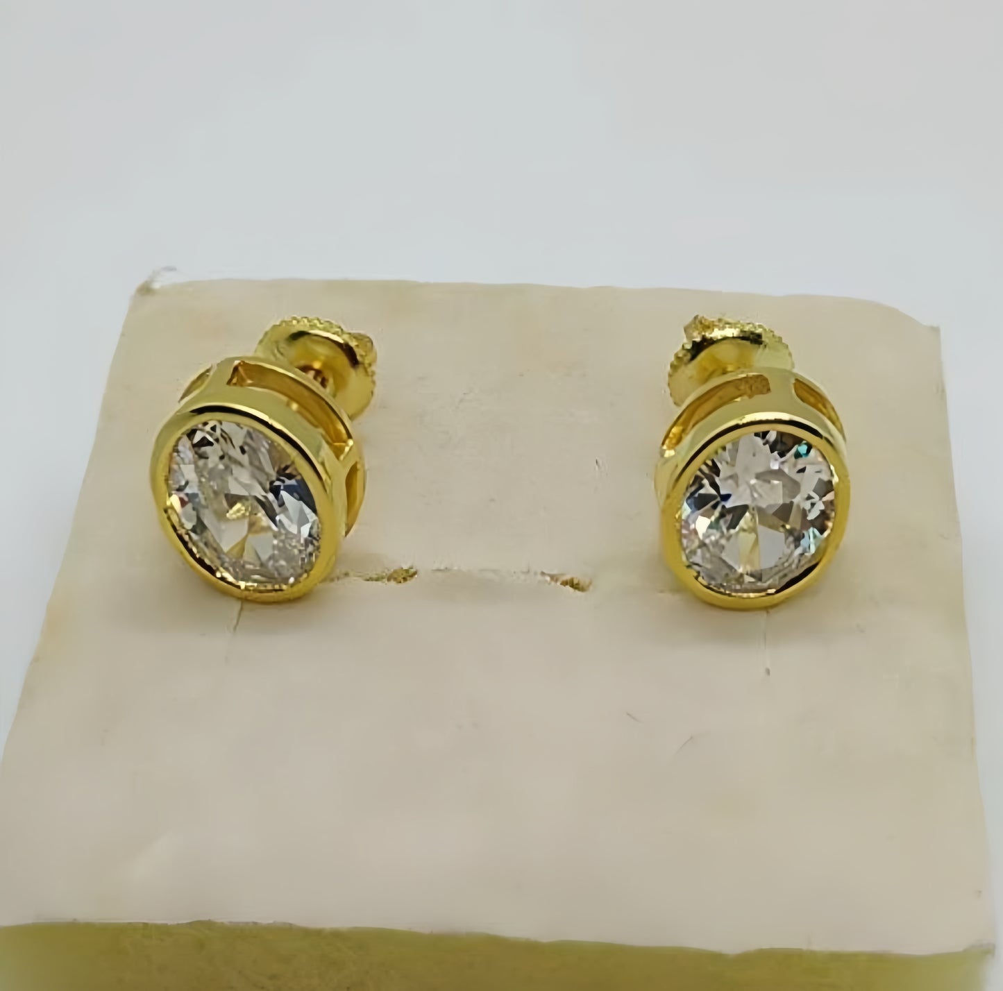 Aretes - puntos de luz