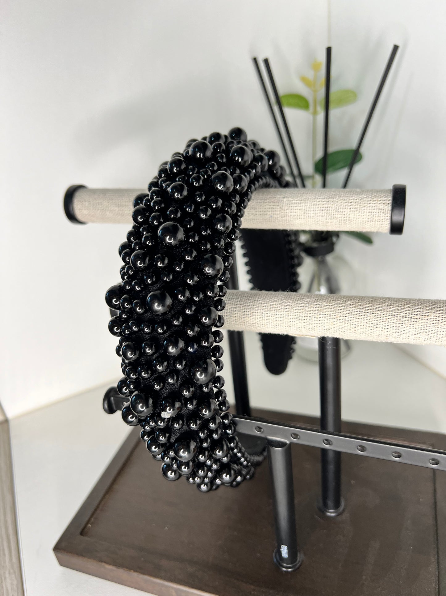 Diademas estilo barroco con perlas 04003