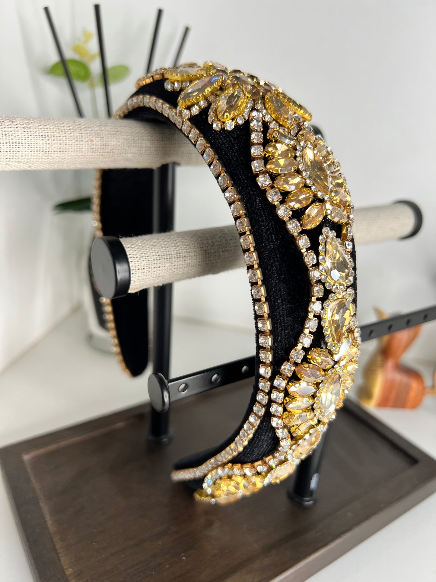 Diadema Vintage con gemas y brillos 03805