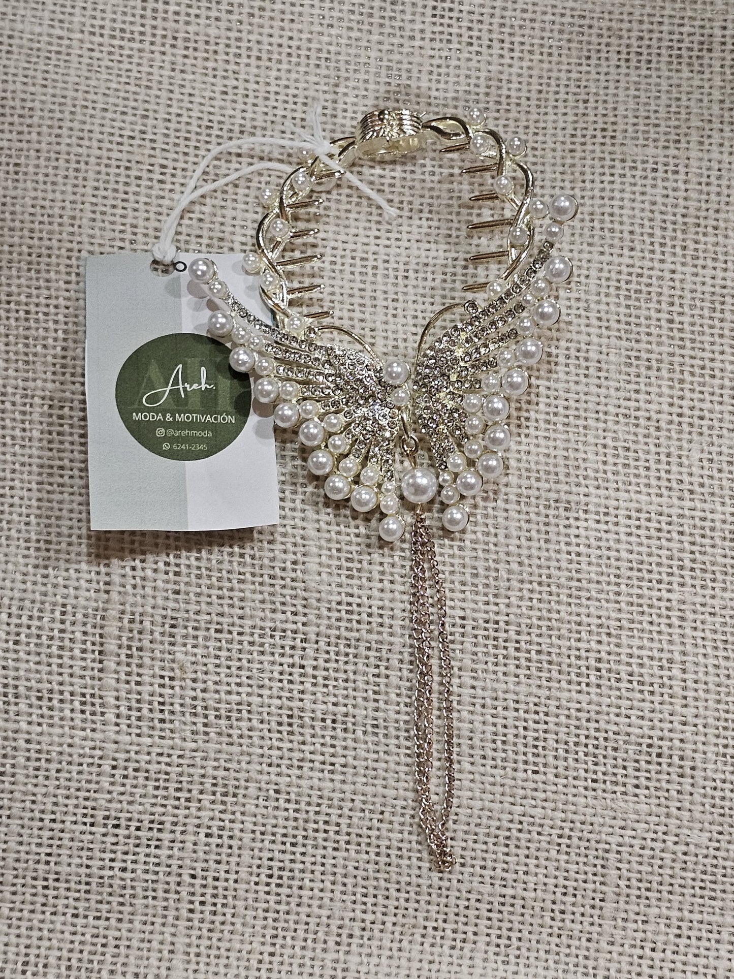 Gancho en Mariposa con perlas