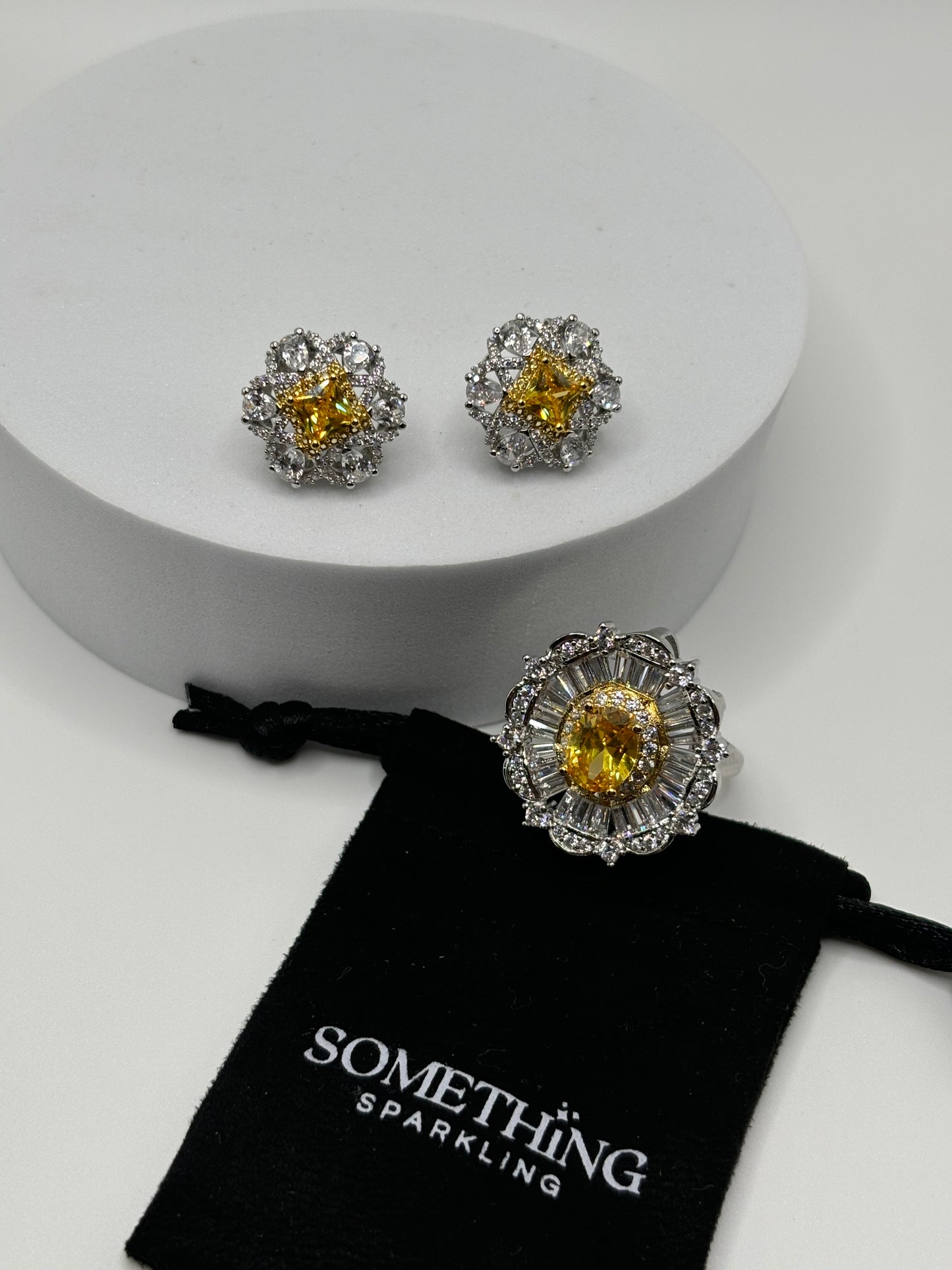 Set de Anillo y Aretes