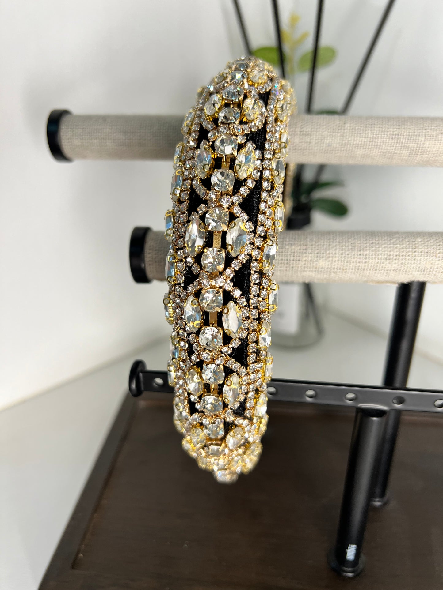 Diadema Vintage con gemas brillantes 03801