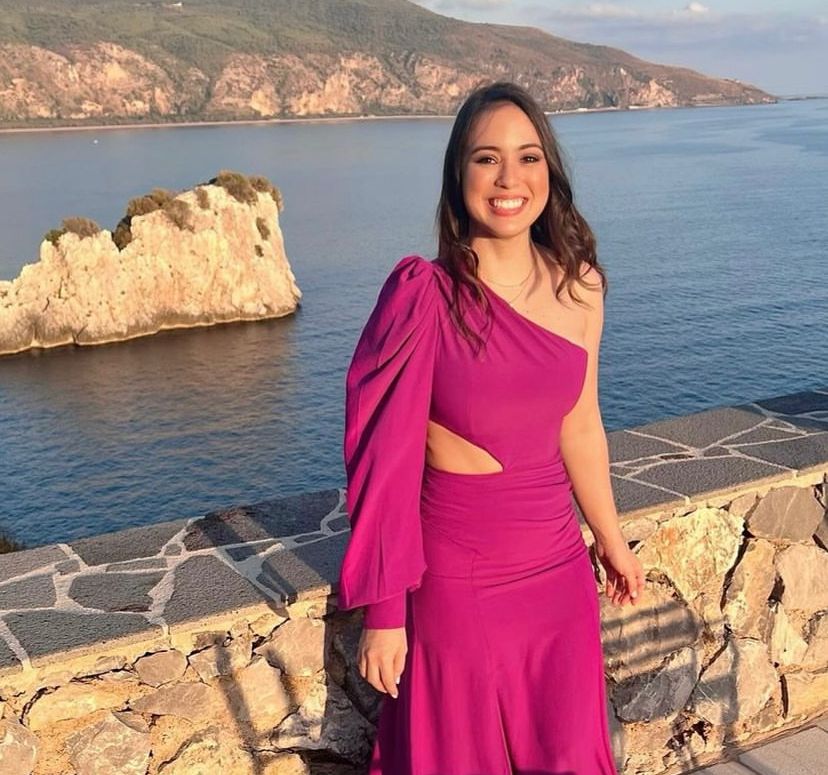 Vestido Mangenta One Shoulder