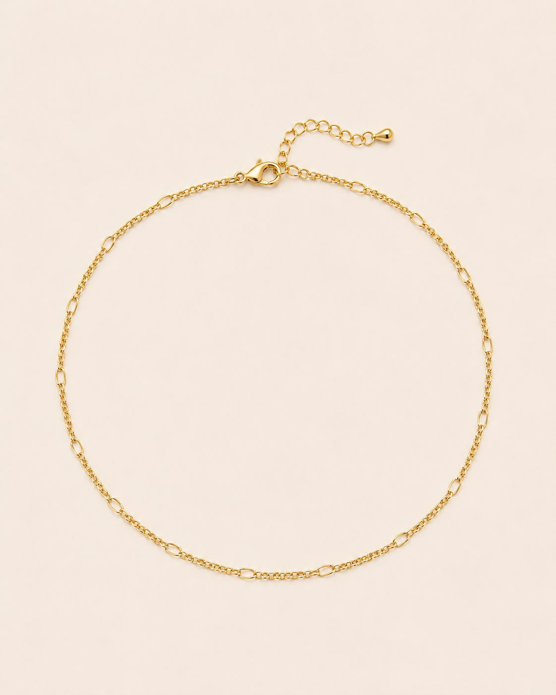 Collar delgado estilo cartier