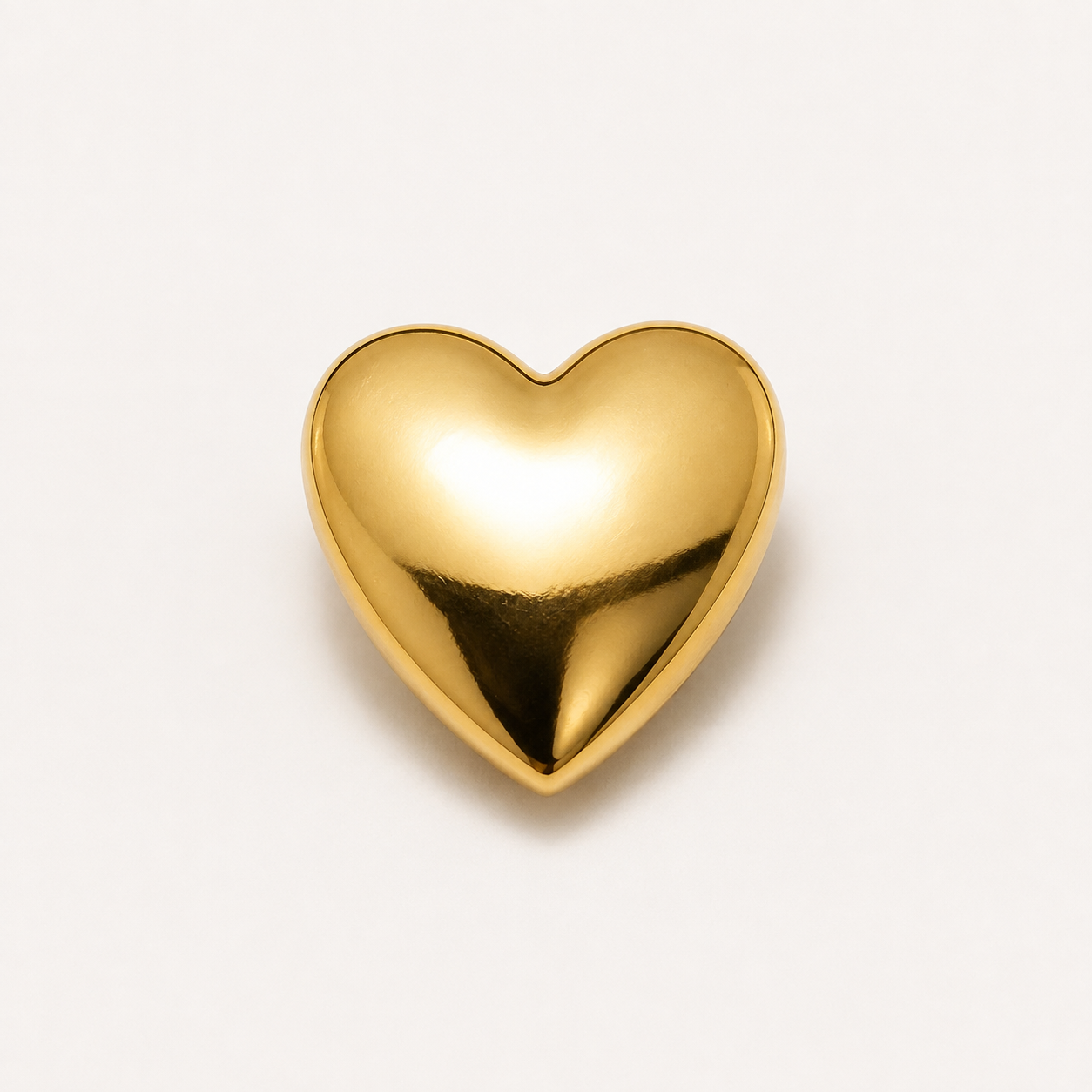 Dije separador de corazón dorado chunky