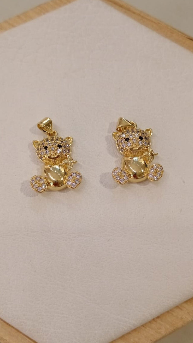 DIJE OSITO BRILLANTE CON HOJITA