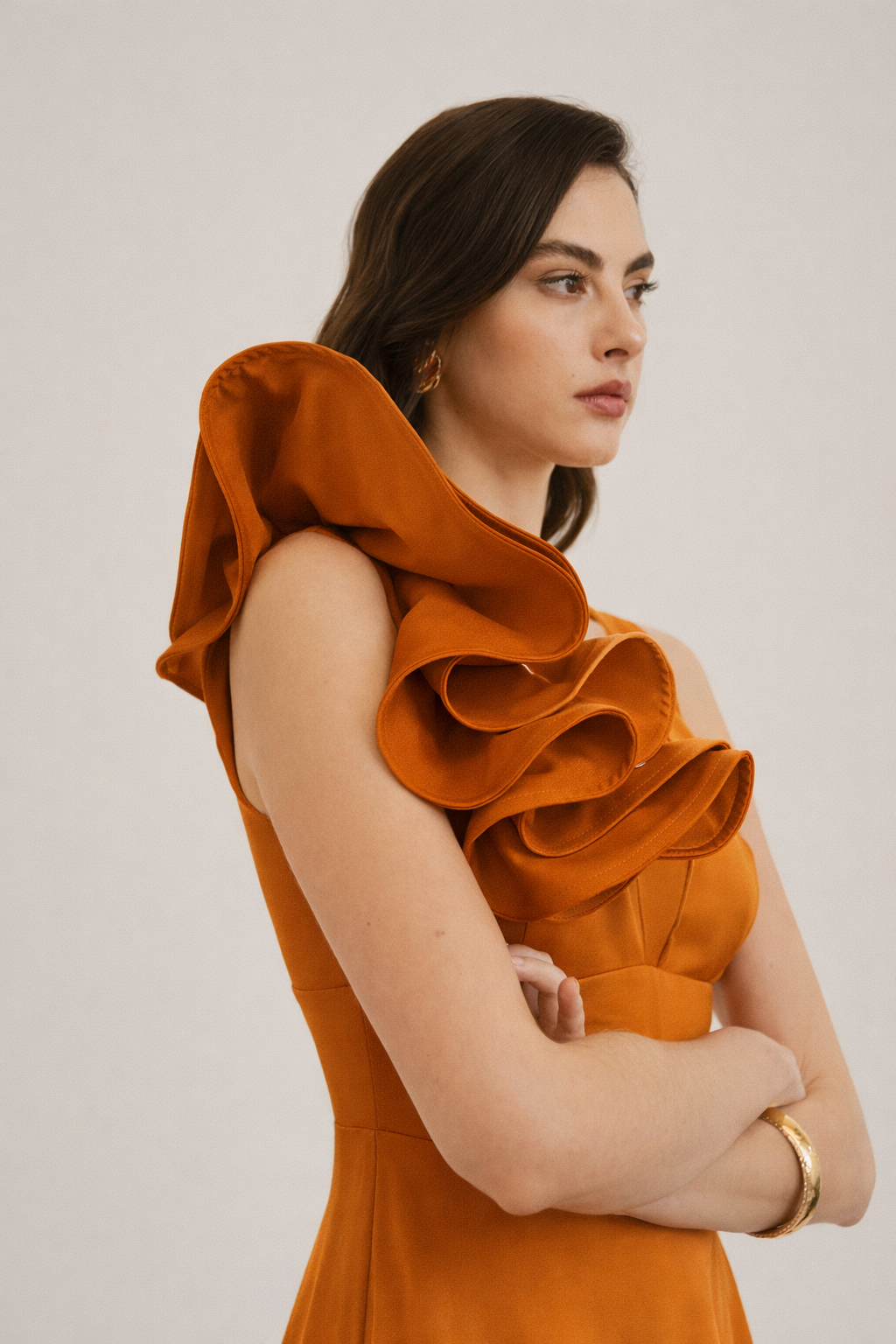 Vestido Terracota unicolor con vuelo en la manga