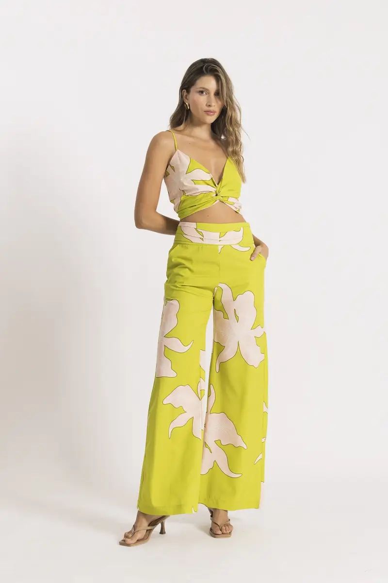 Set verde caña estampado + pantalón