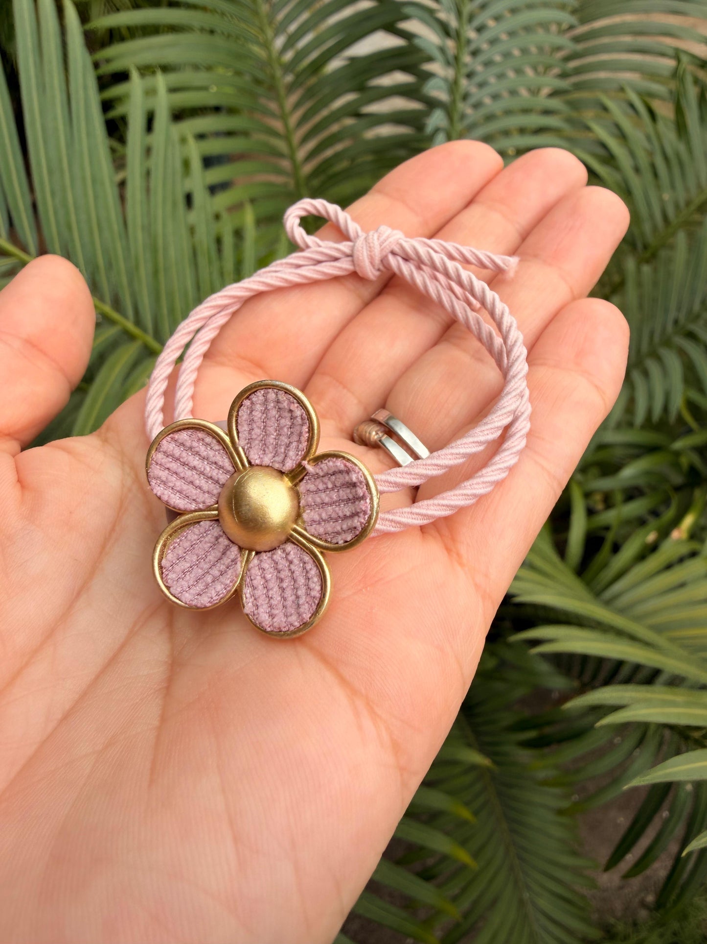 Liga para el cabello diseño de flores