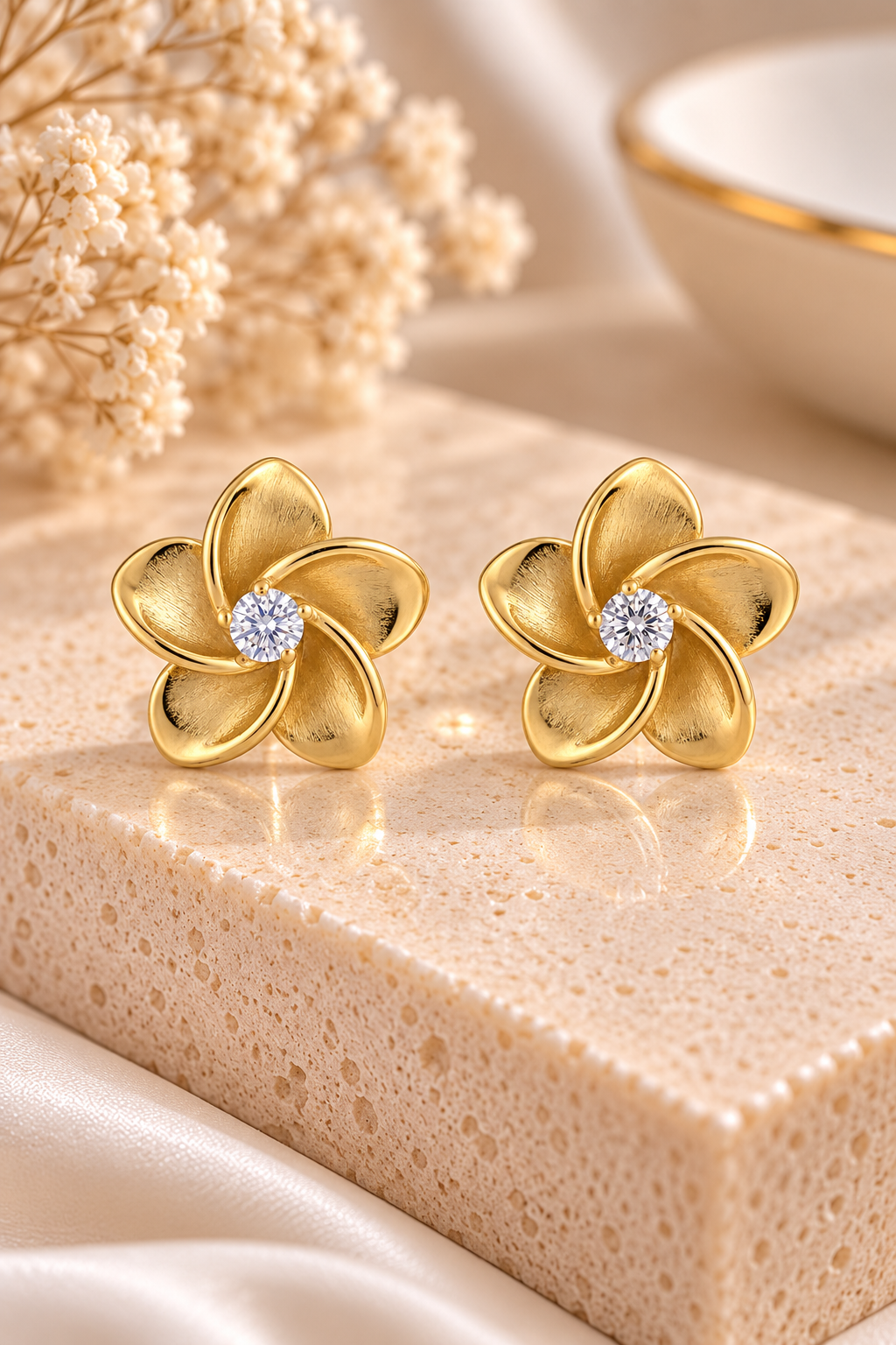Arete flor con circon oro 10K - Piercing