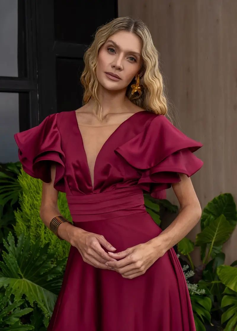Vestido de mangas con vuelos rojo vino unicolor de seda