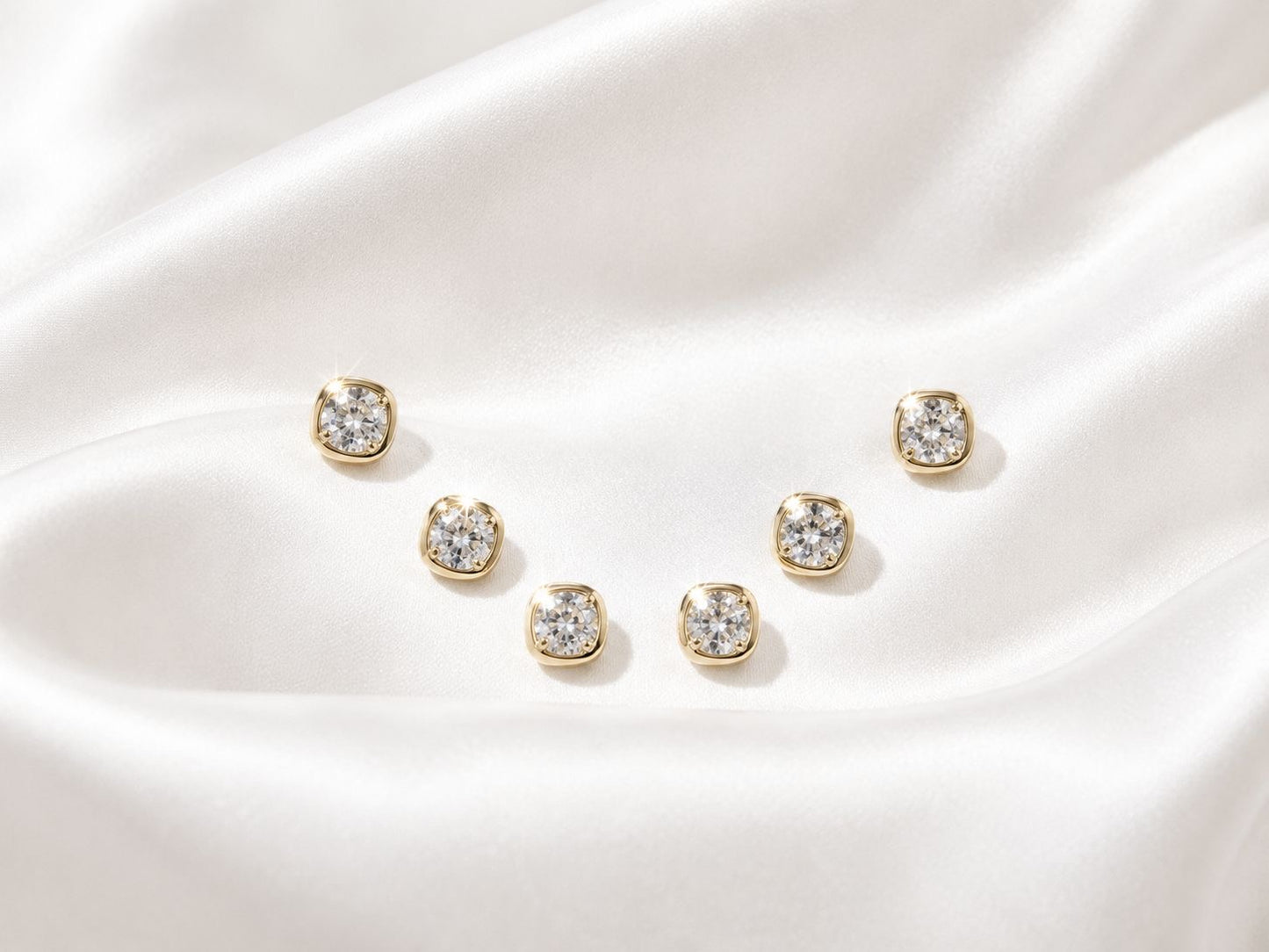 MINI CRYSTAL STUDS - AR-039