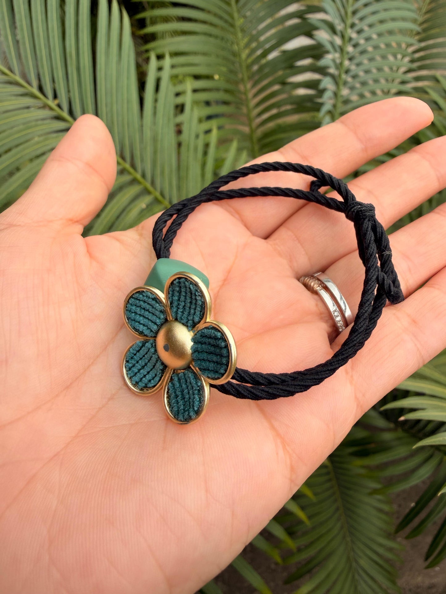 Liga para el cabello diseño de flores