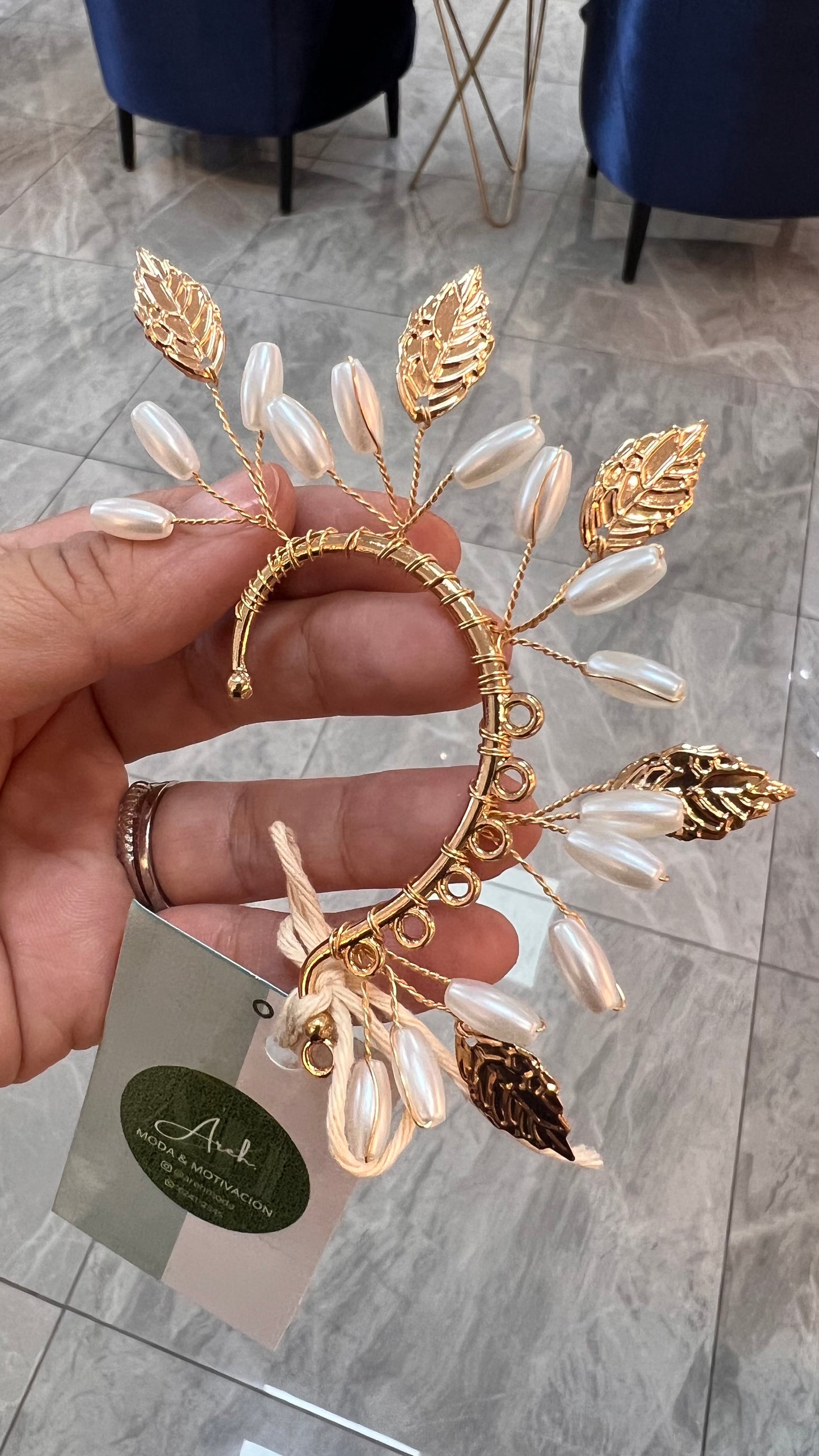 Earcuf hojas y Perlas