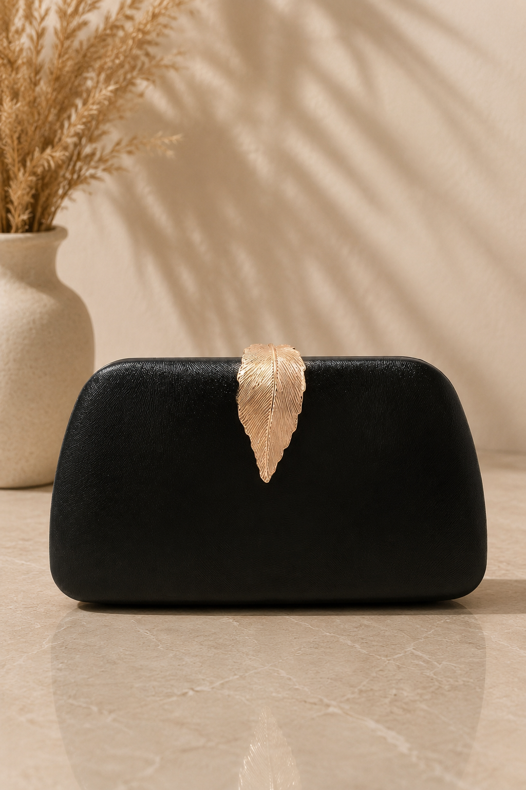 CLUTCH GOLDEN LEAF COLLECTION NEGRO
