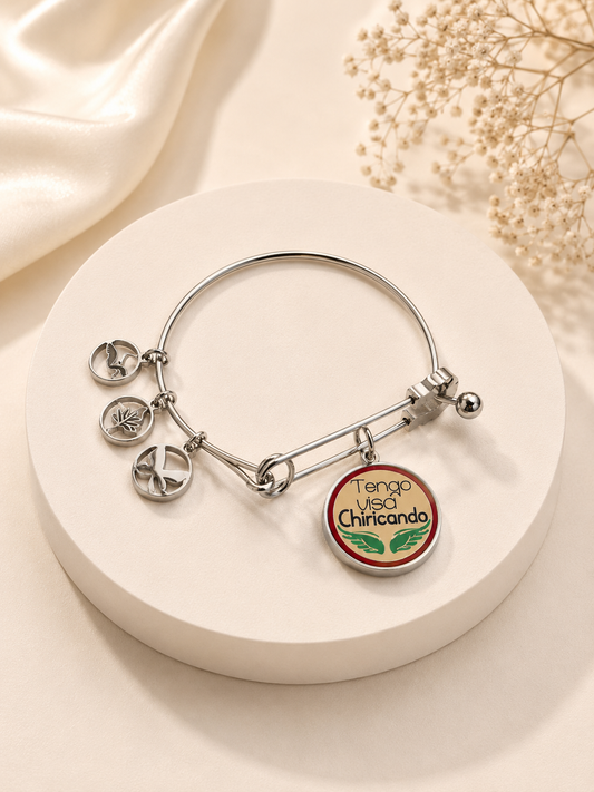 PULSERA PLATEADA TENGO VISA CHIRICANA