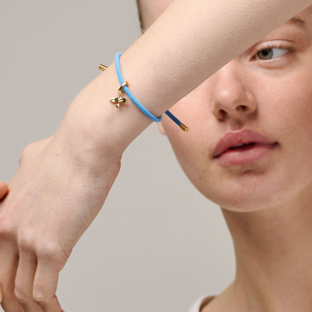 PULSERA TELA COLORES VARIOS