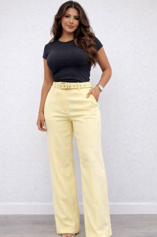 PANTALON AMARILLO CON CORREA