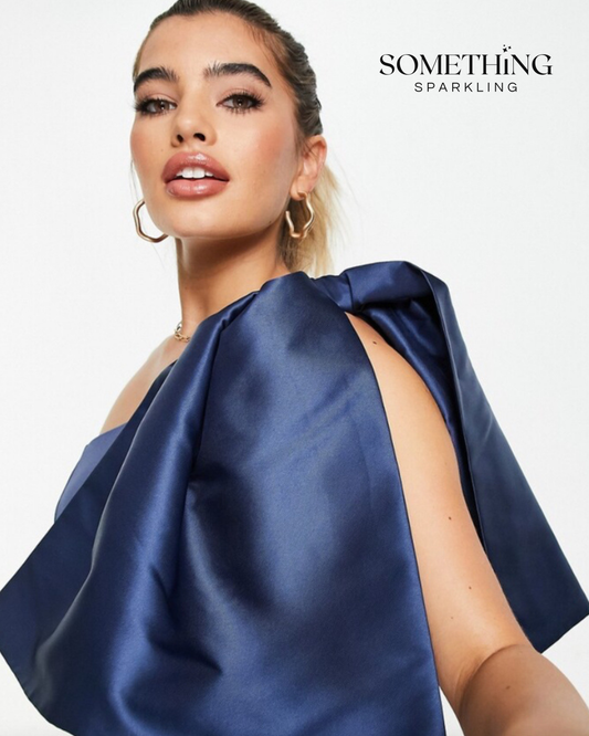 Vestido Azul Marino con Manga estilo Lazo