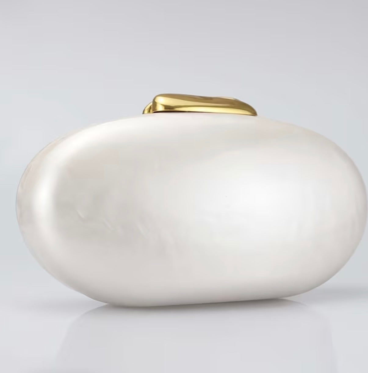 Clutch Pearl Shell