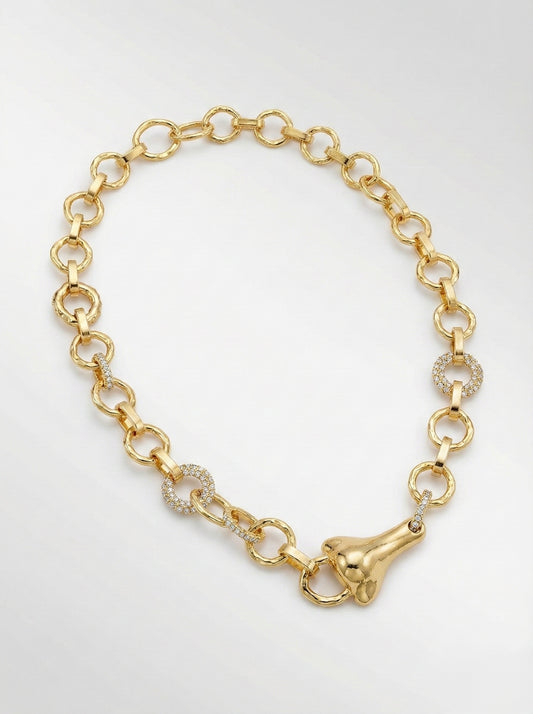 COLLAR ESLABONES CON CENTRO NARIZ