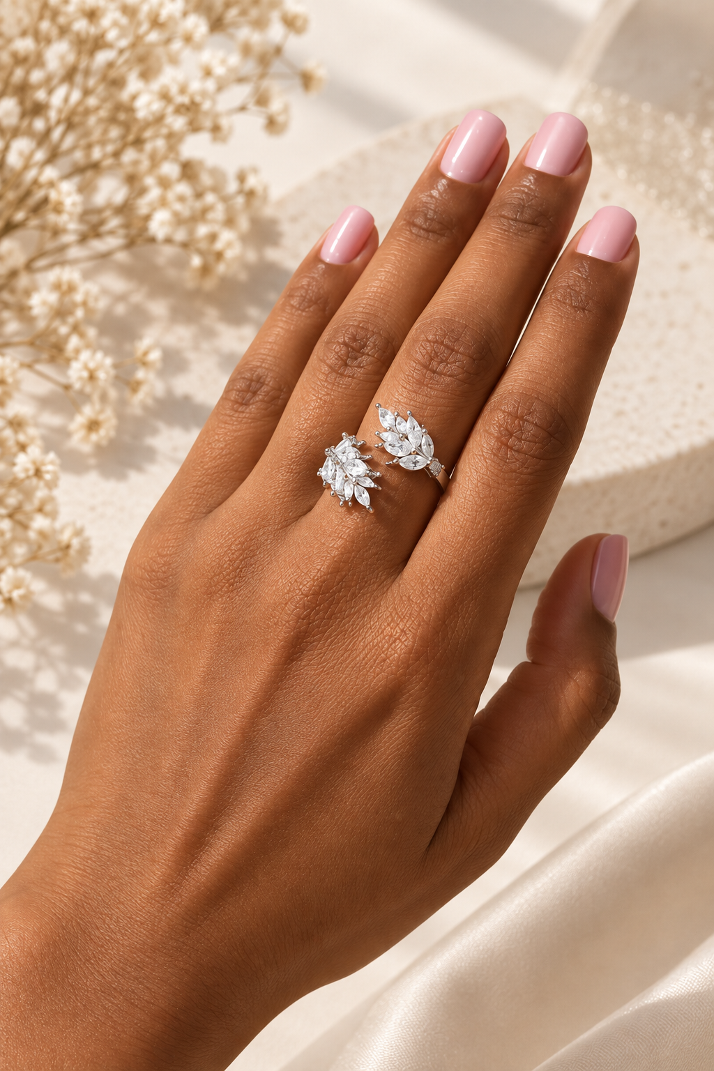 Anillo Lauren (ajustable) acero y rodio con baño de oro