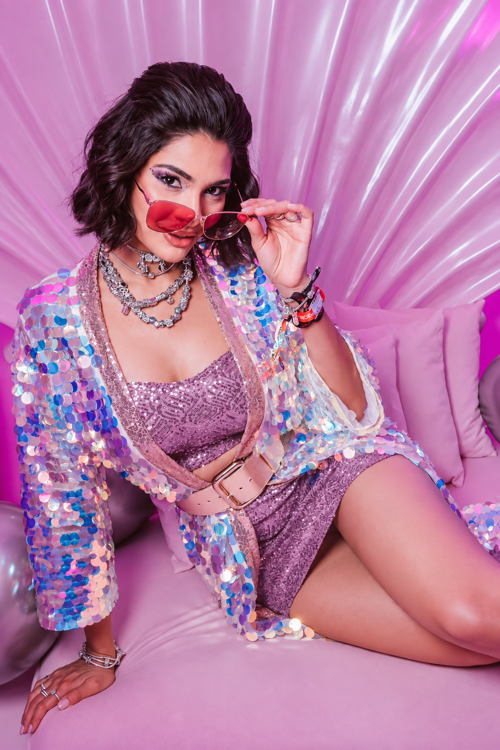 PINK SEQUIN KIMONO CORTO BORDE ROSADO