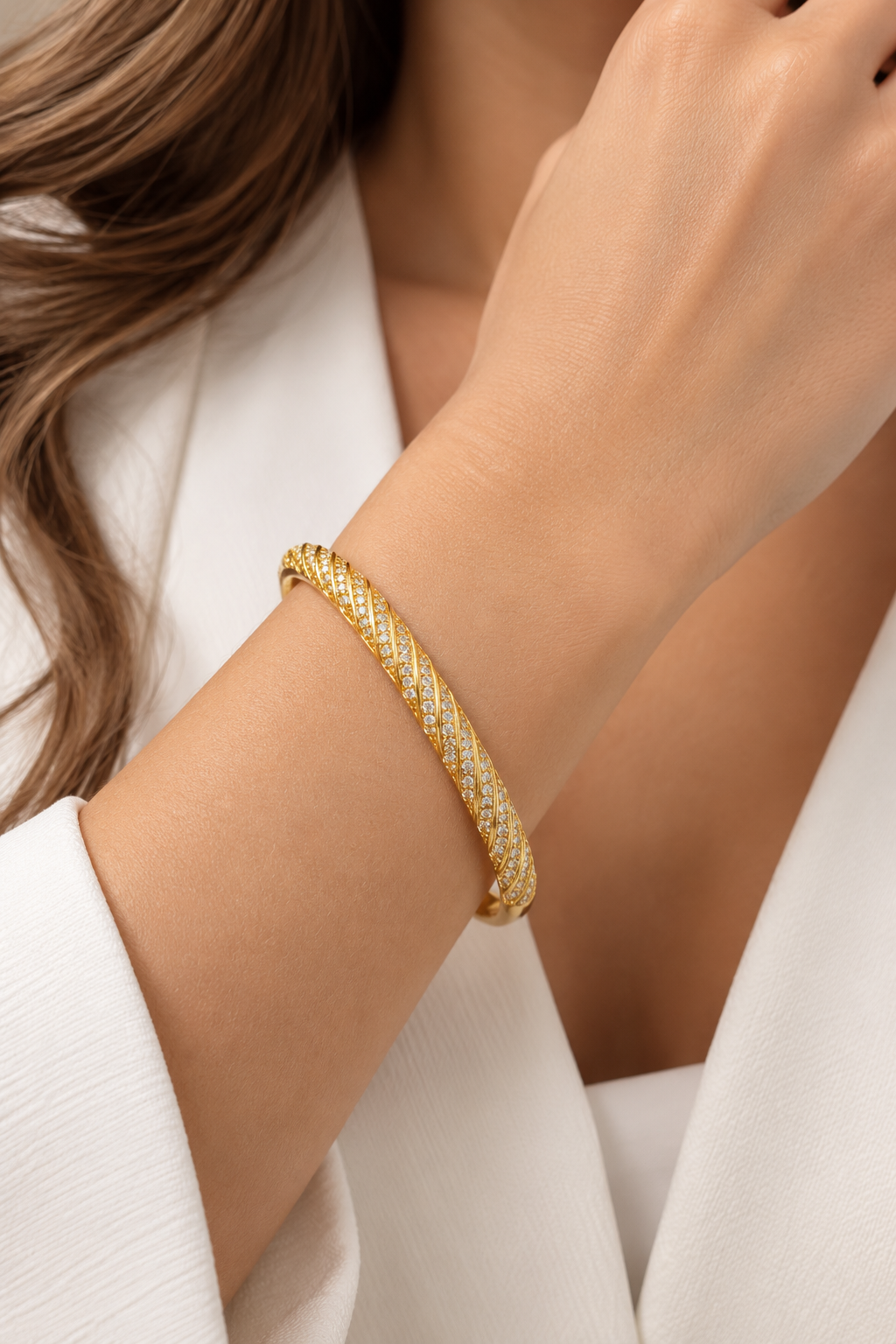 Pulsera Rígida Espiral Dorada