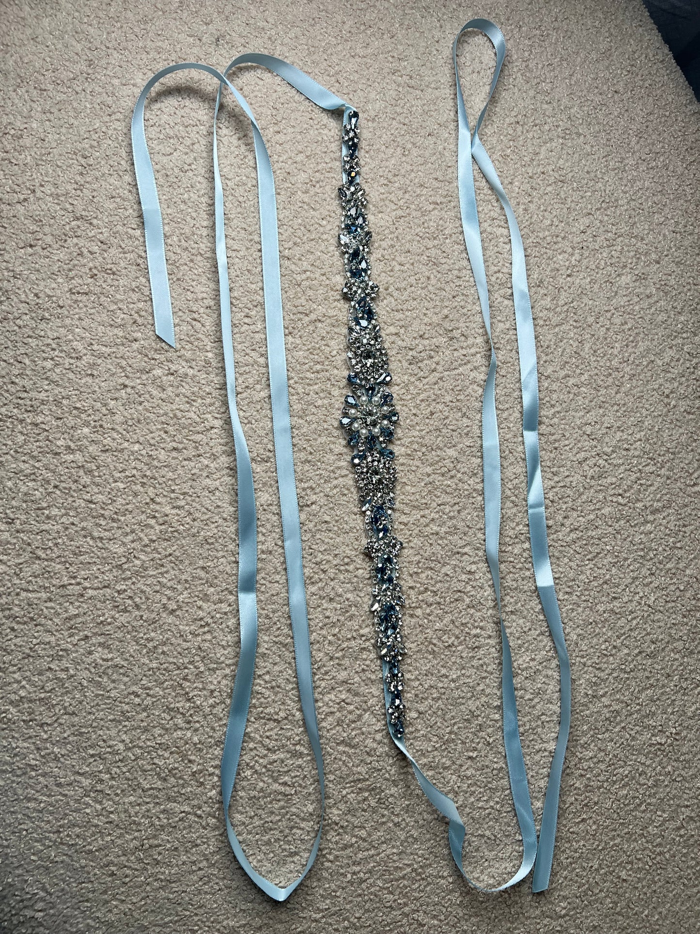Cinturón de piedrería baby blue