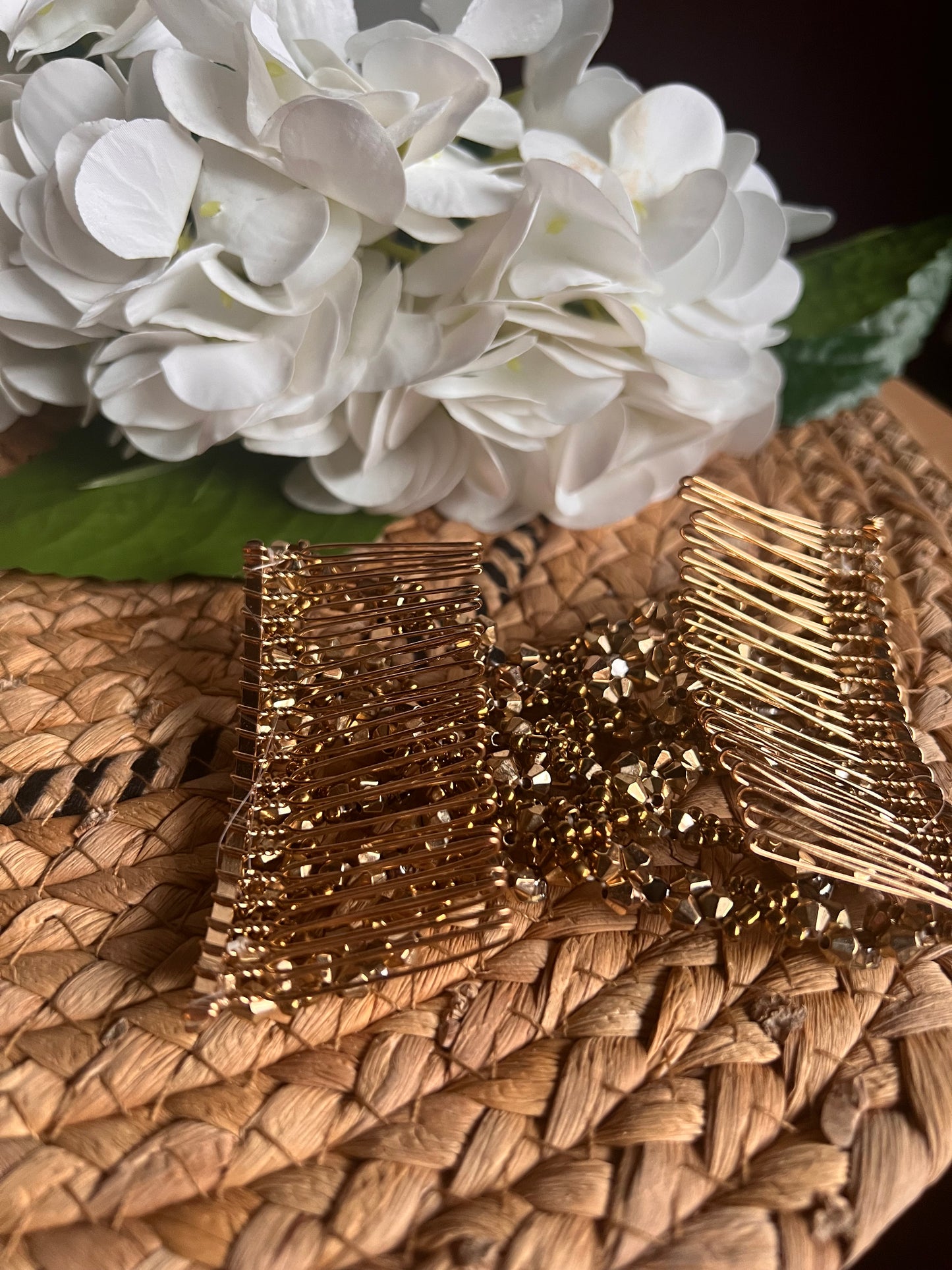 Horquilla Dorada de cristales 01114