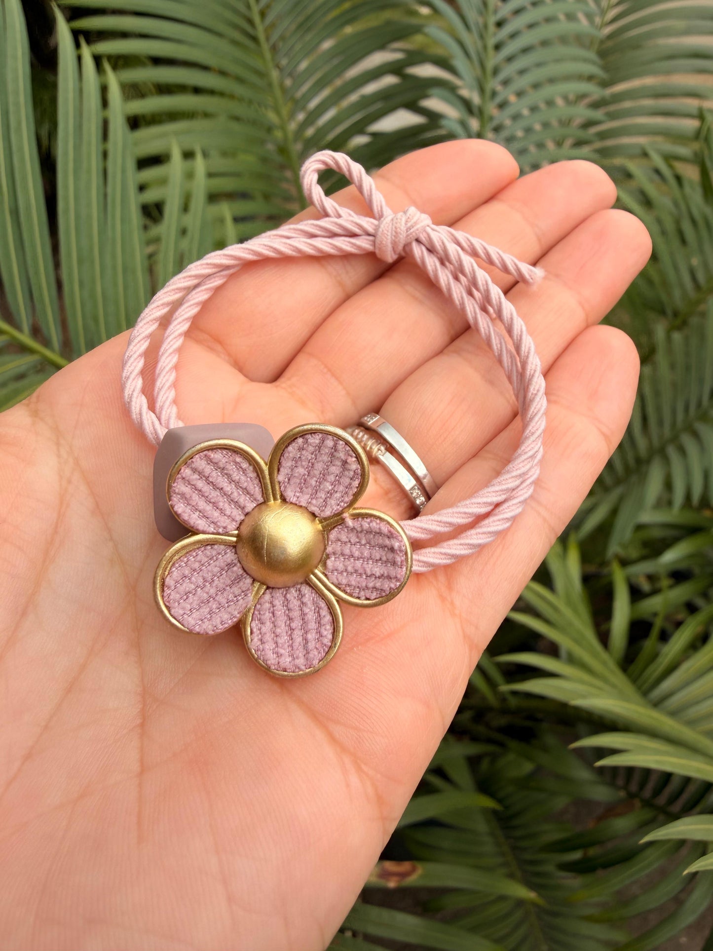 Liga para el cabello diseño de flores