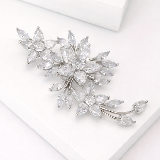 Mini Prendedor Floral Crystal Bloom