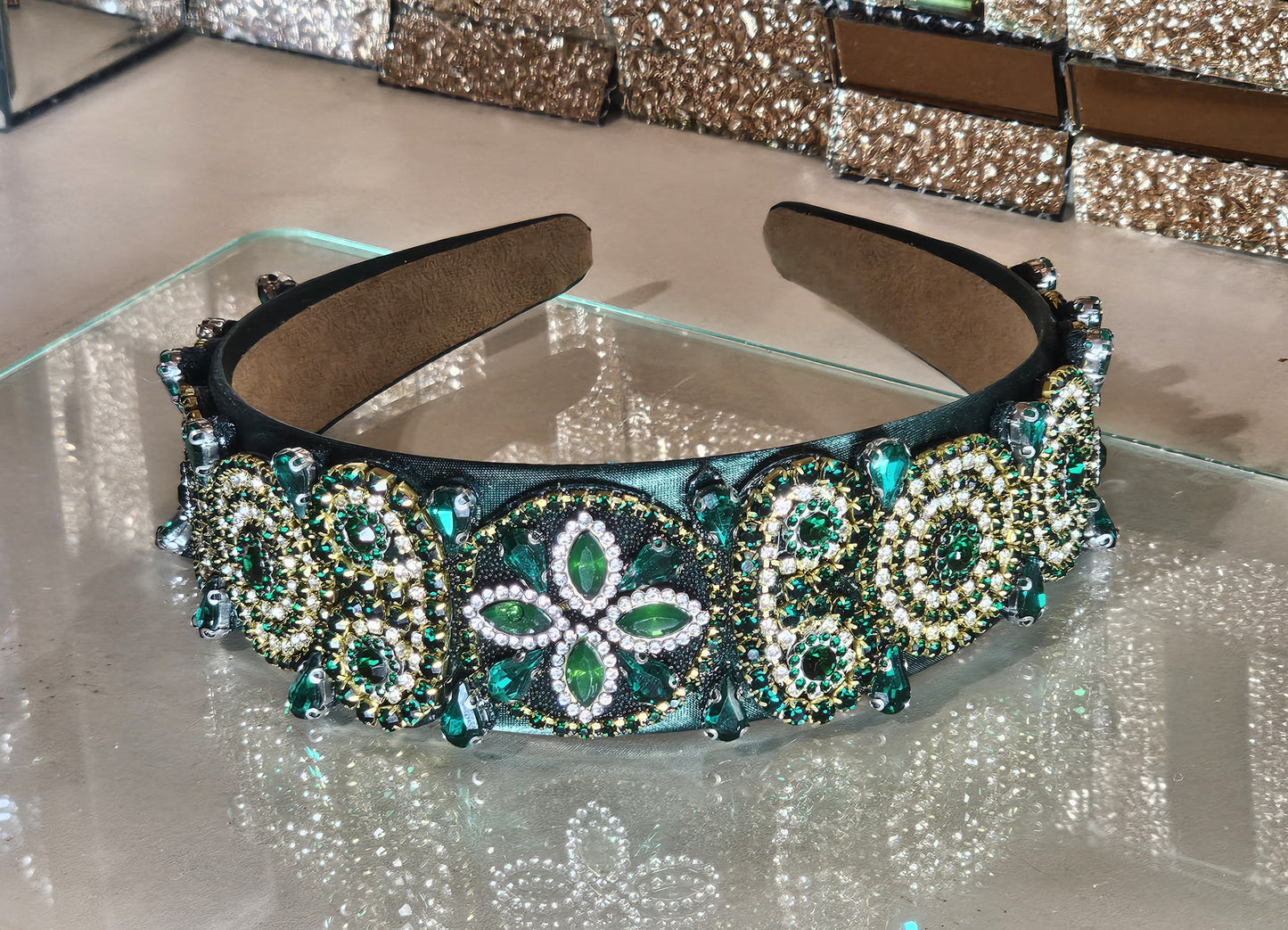 Diadema vintage verde con zircones y réplica de diamantes
