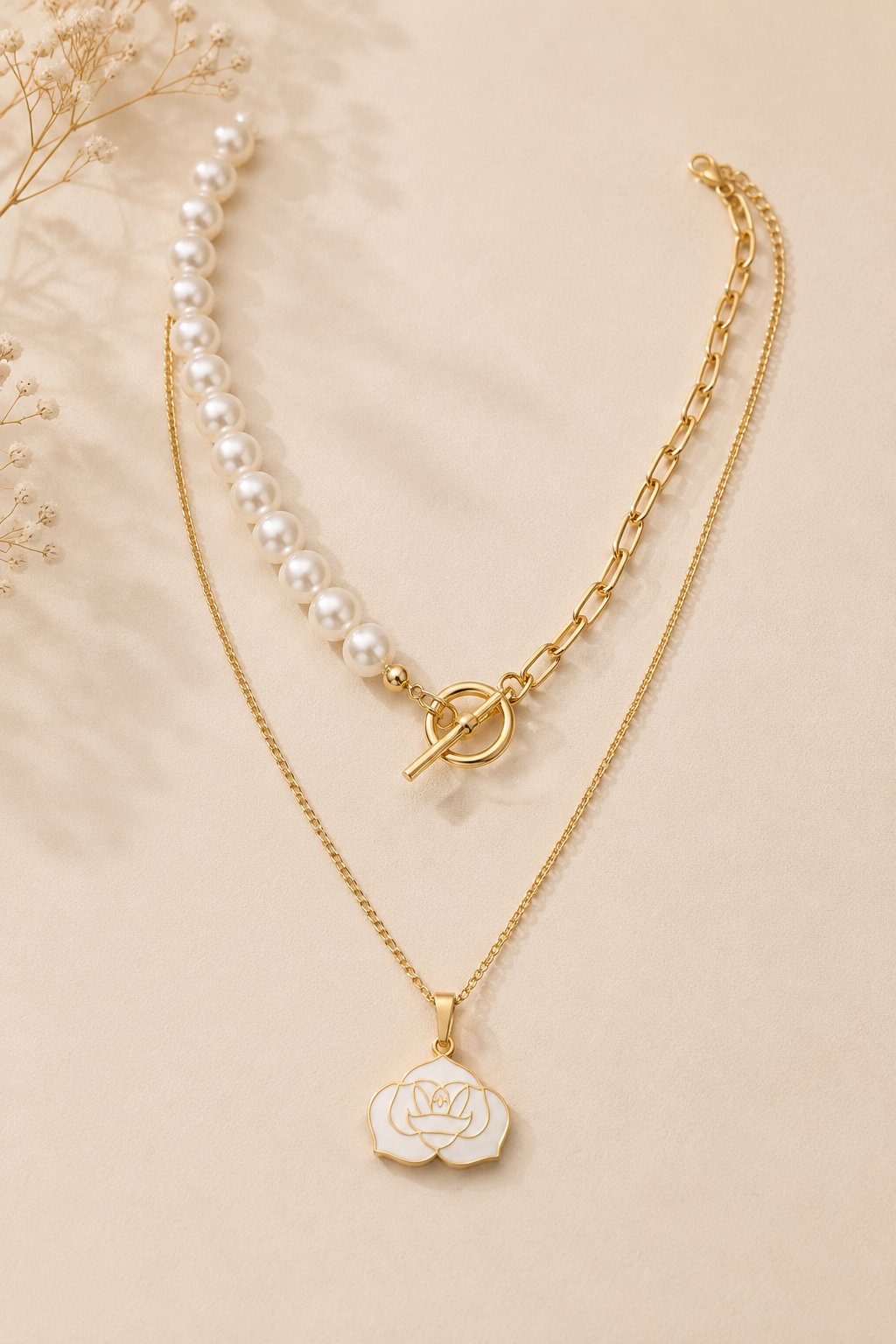Collar Flor de Espíritu Santo perlas