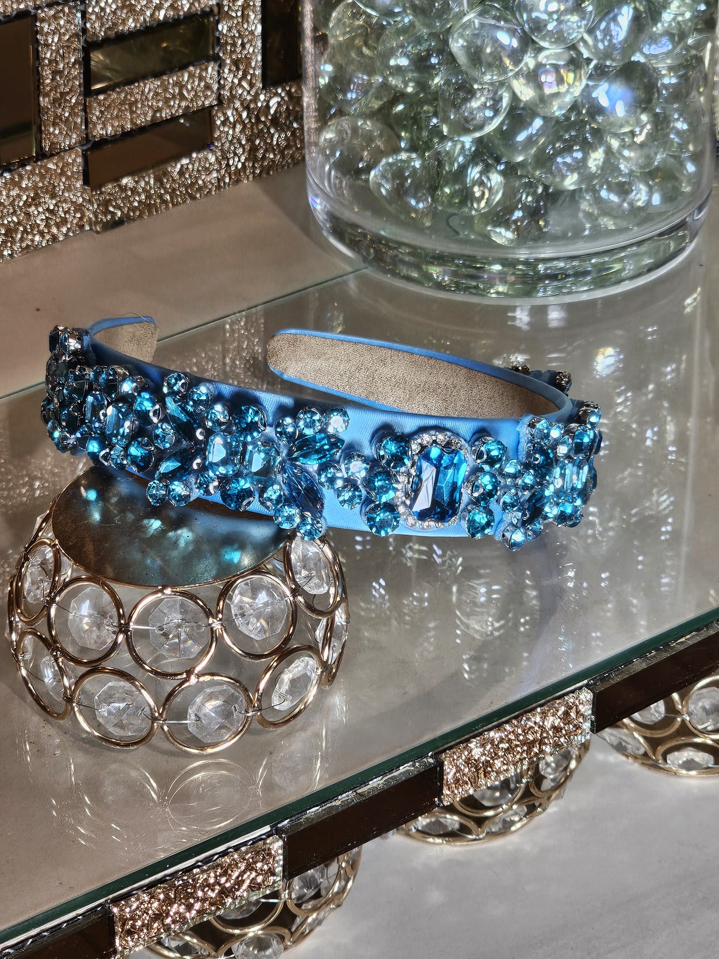Diadema con zircones turquesa