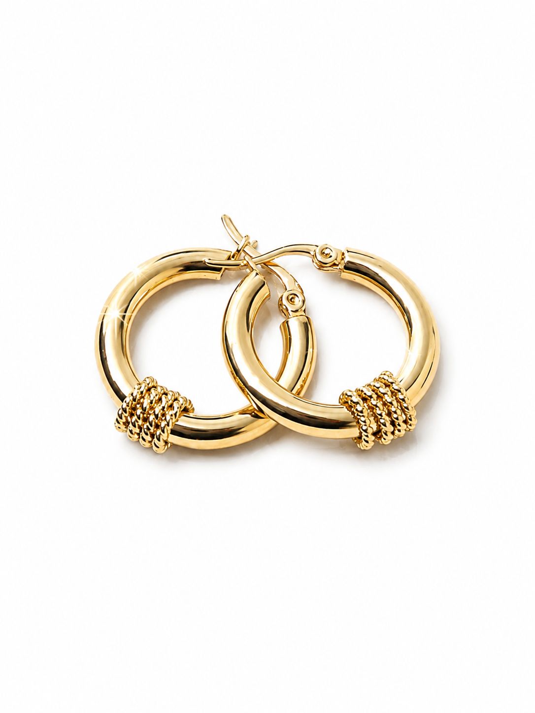 ARGOLLAS MEDIANAS - ACERO INOXIDABLE CON BAÑO DE ORO DE 18K