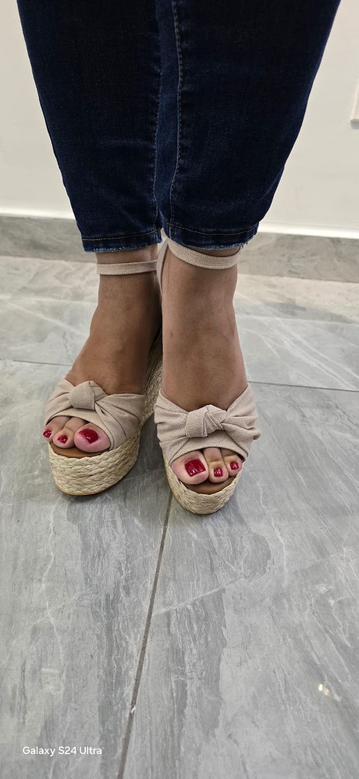 Kendra Linen Sandals