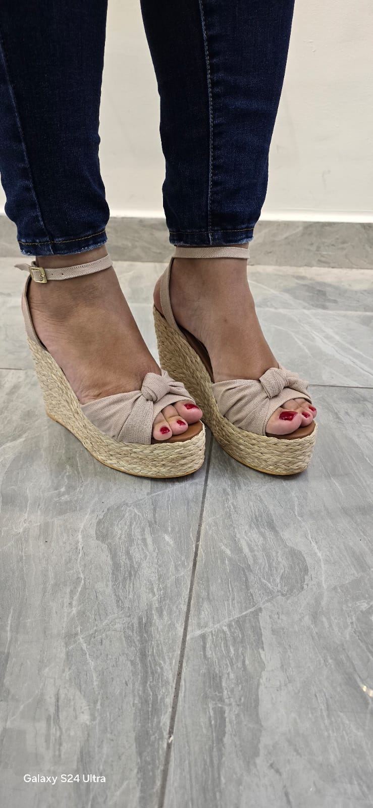 Kendra Linen Sandals