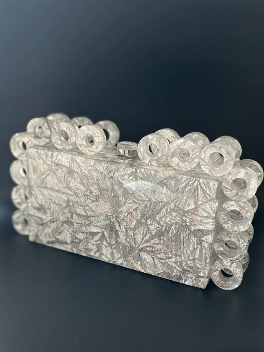 Cartera Acrilica Plateada