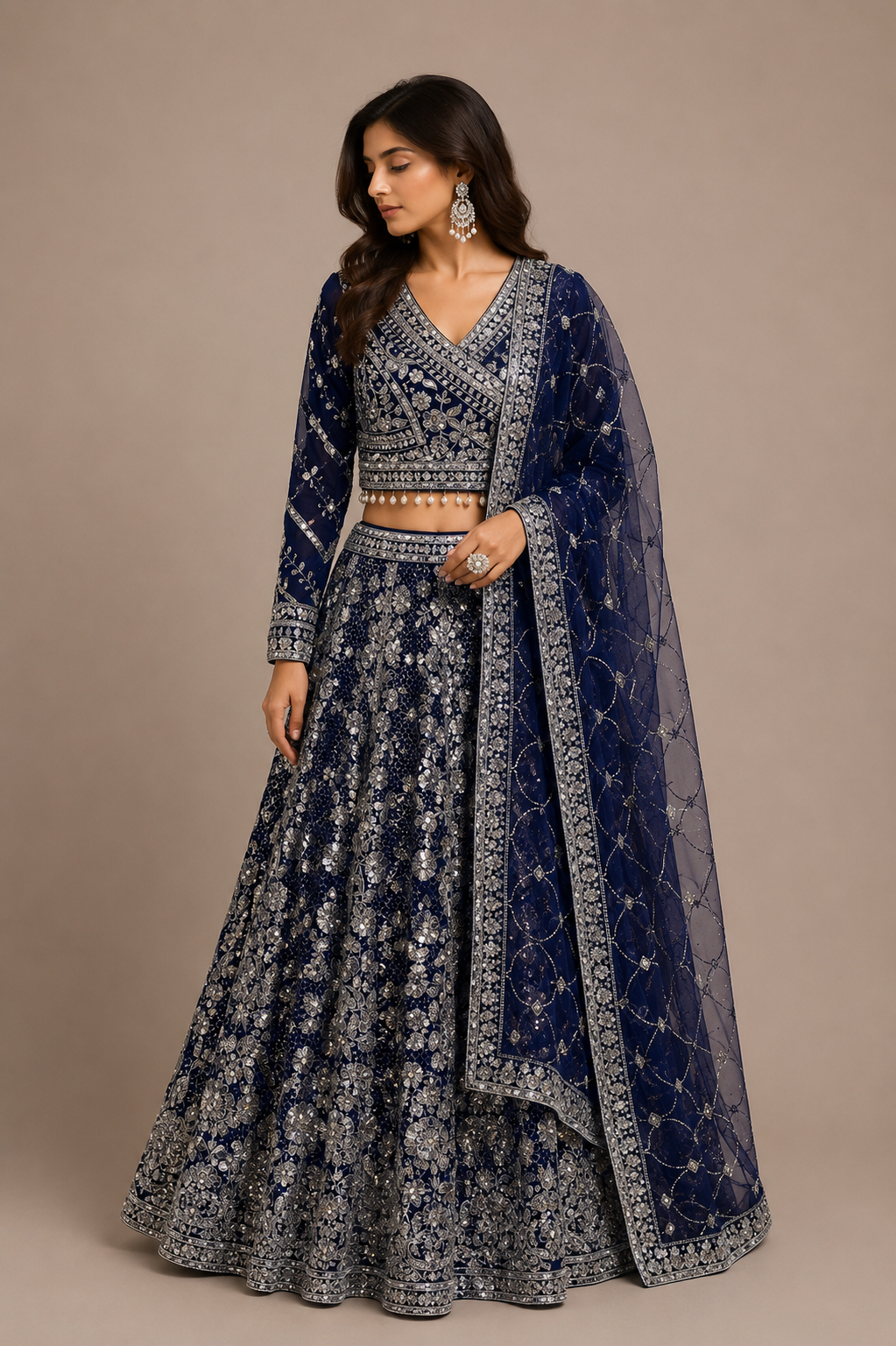 Alquiler Lehenga Azul marino con plateado