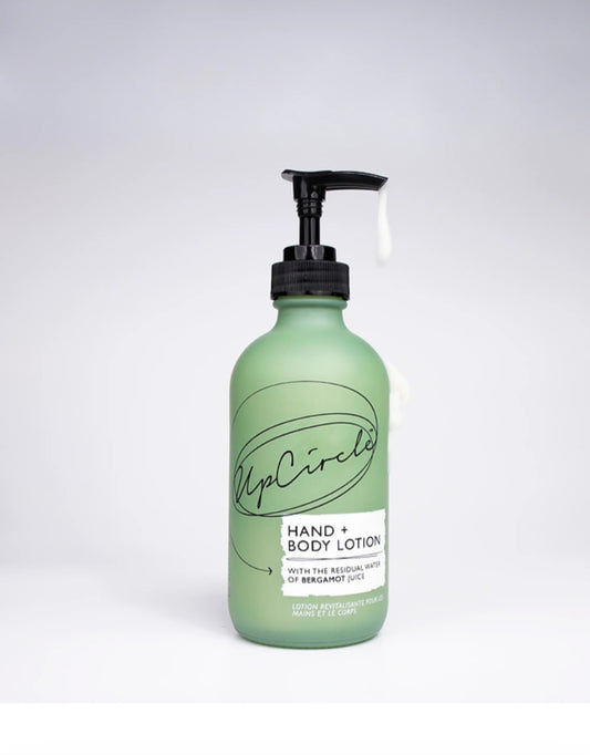 LOCIÓN PARA MANOS Y CUERPO CON AGUA DE BERGAMOTA 8.4 OZ