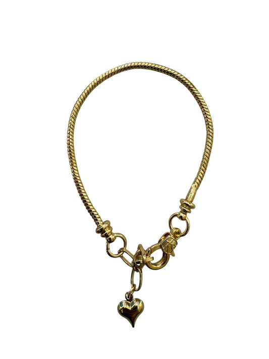 Brazalette tipo tejido dorado con extensor de corazon